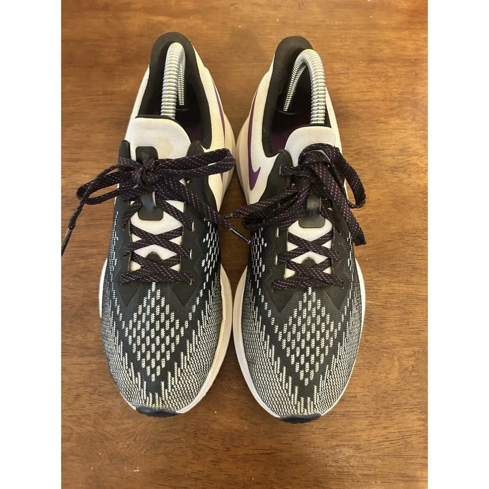Size 8.5 Nike Air Zoom Winflo 6 Women's Sneakers Black Purple Shoes AQ8228 006